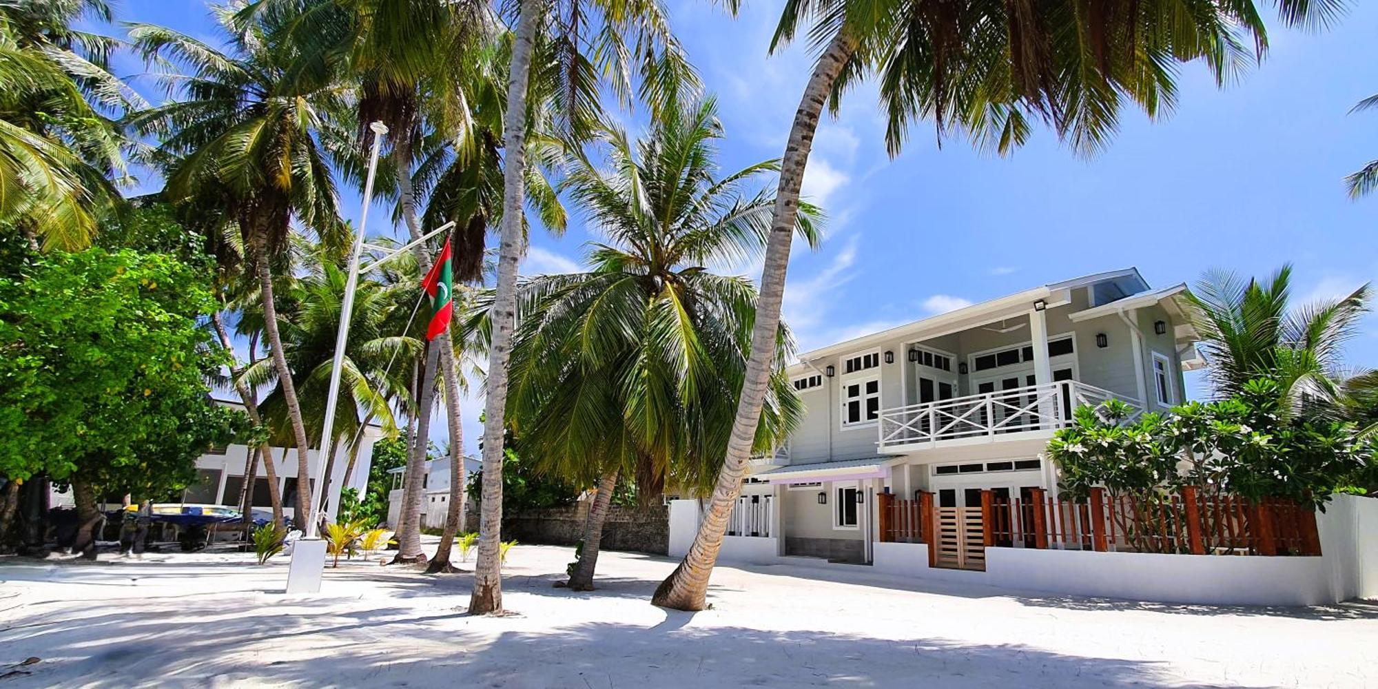 The Fulhadhoo Beach Cottage Exterior photo